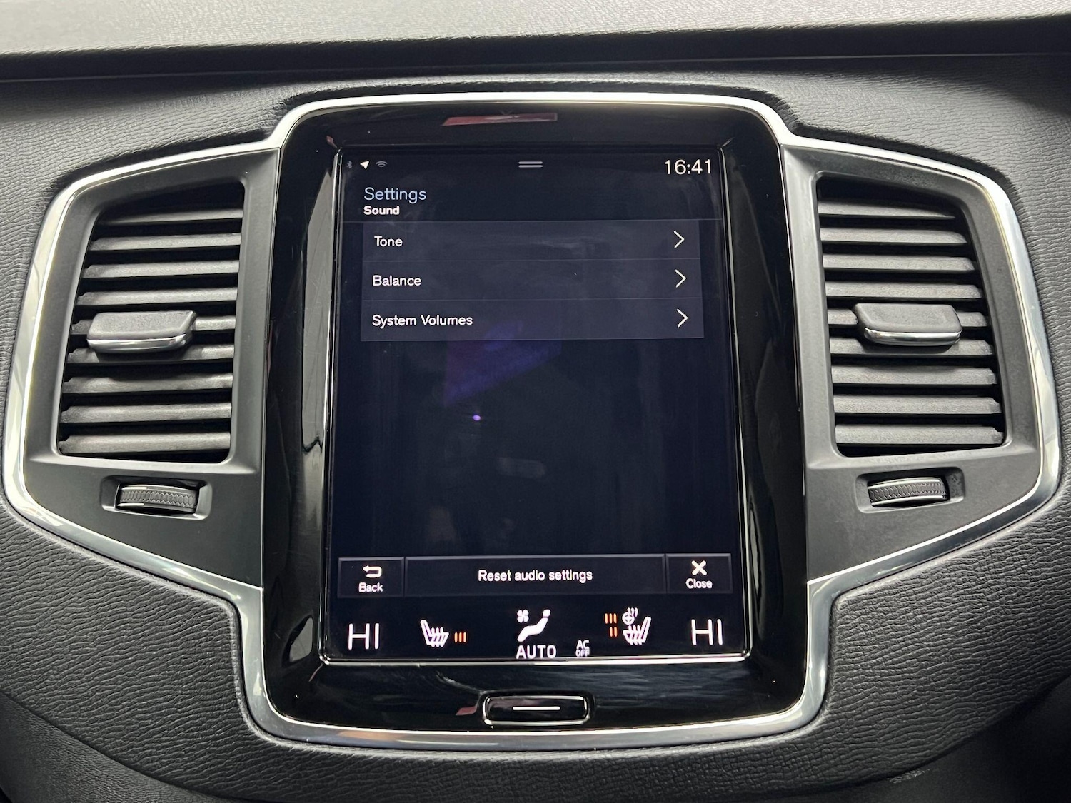 Used Volvo XC90 2016 for sale - 76976861: Photo 79