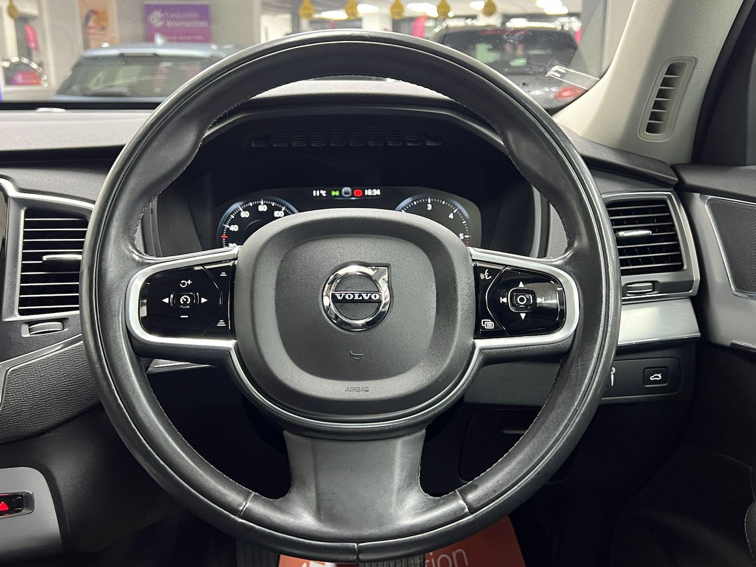 Used Volvo XC90 2016 for sale - 76976861: Photo 91