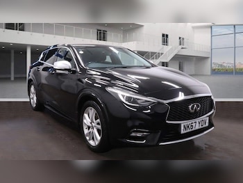 Used Infiniti Q30 2018 for sale - 76898198: Photo