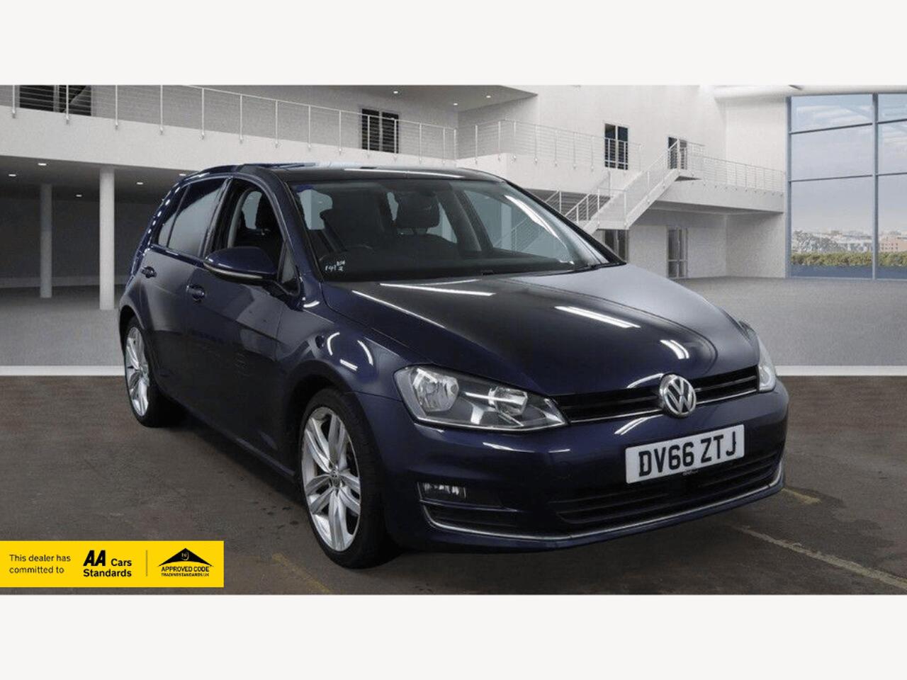 Used Volkswagen Golf 2016 for sale - 77743902: Photo 1