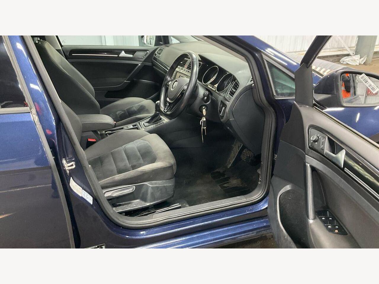 Used Volkswagen Golf 2016 for sale - 77743902: Photo 10