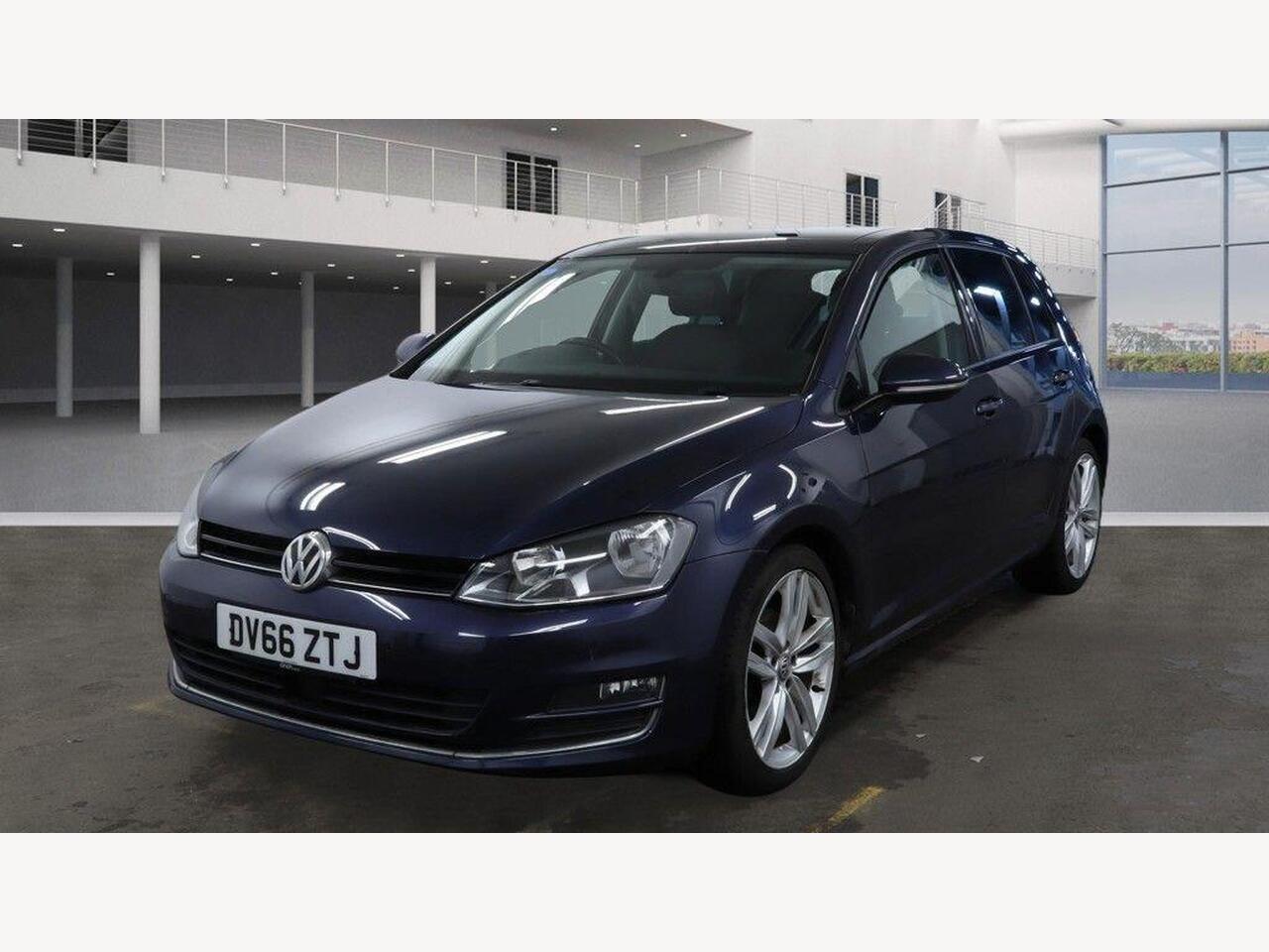 Used Volkswagen Golf 2016 for sale - 77743902: Photo 3