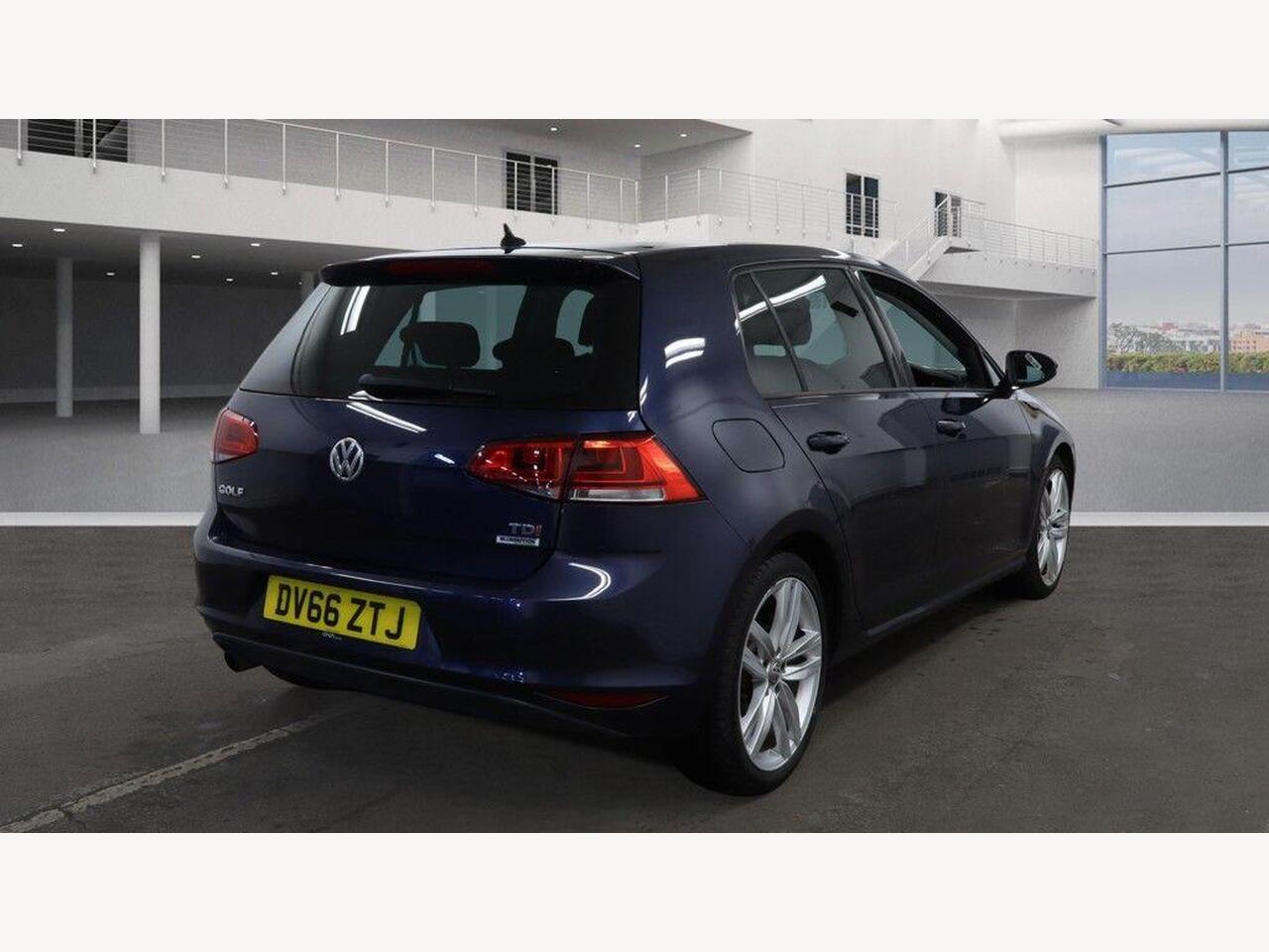 Used Volkswagen Golf 2016 for sale - 77743902: Photo 9
