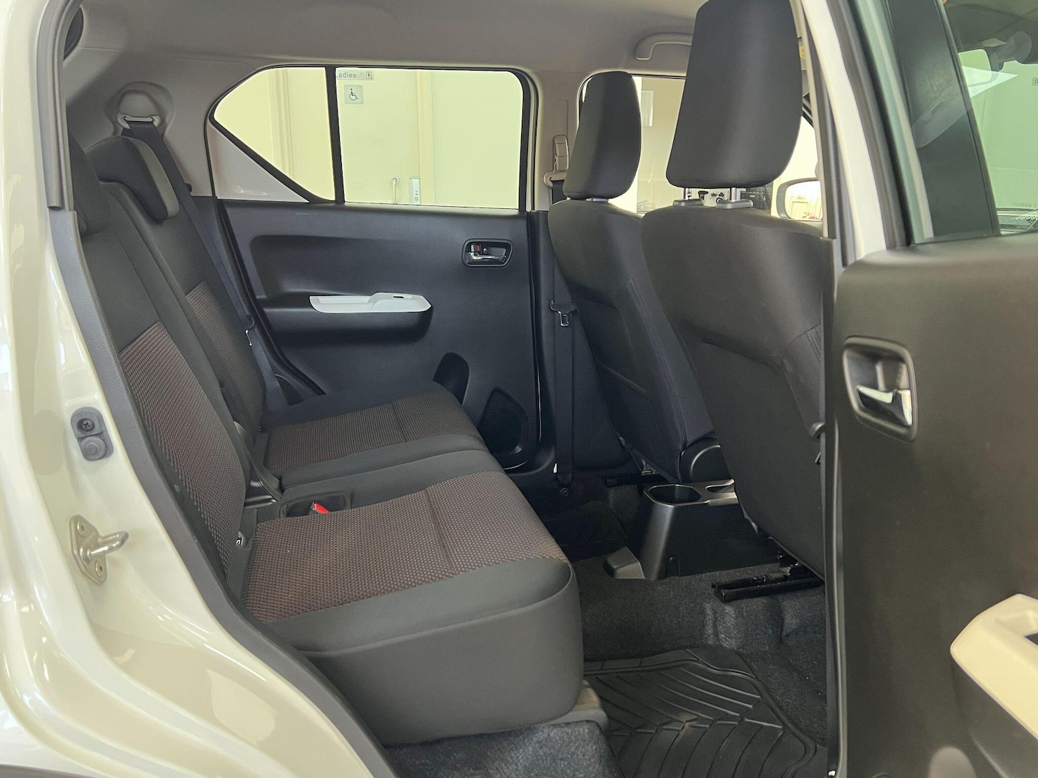 Used Suzuki Ignis 2017 for sale - 76953152: Photo 23