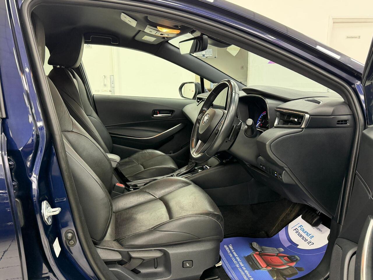 Used Toyota Corolla 2023 for sale - 77743933: Photo 3