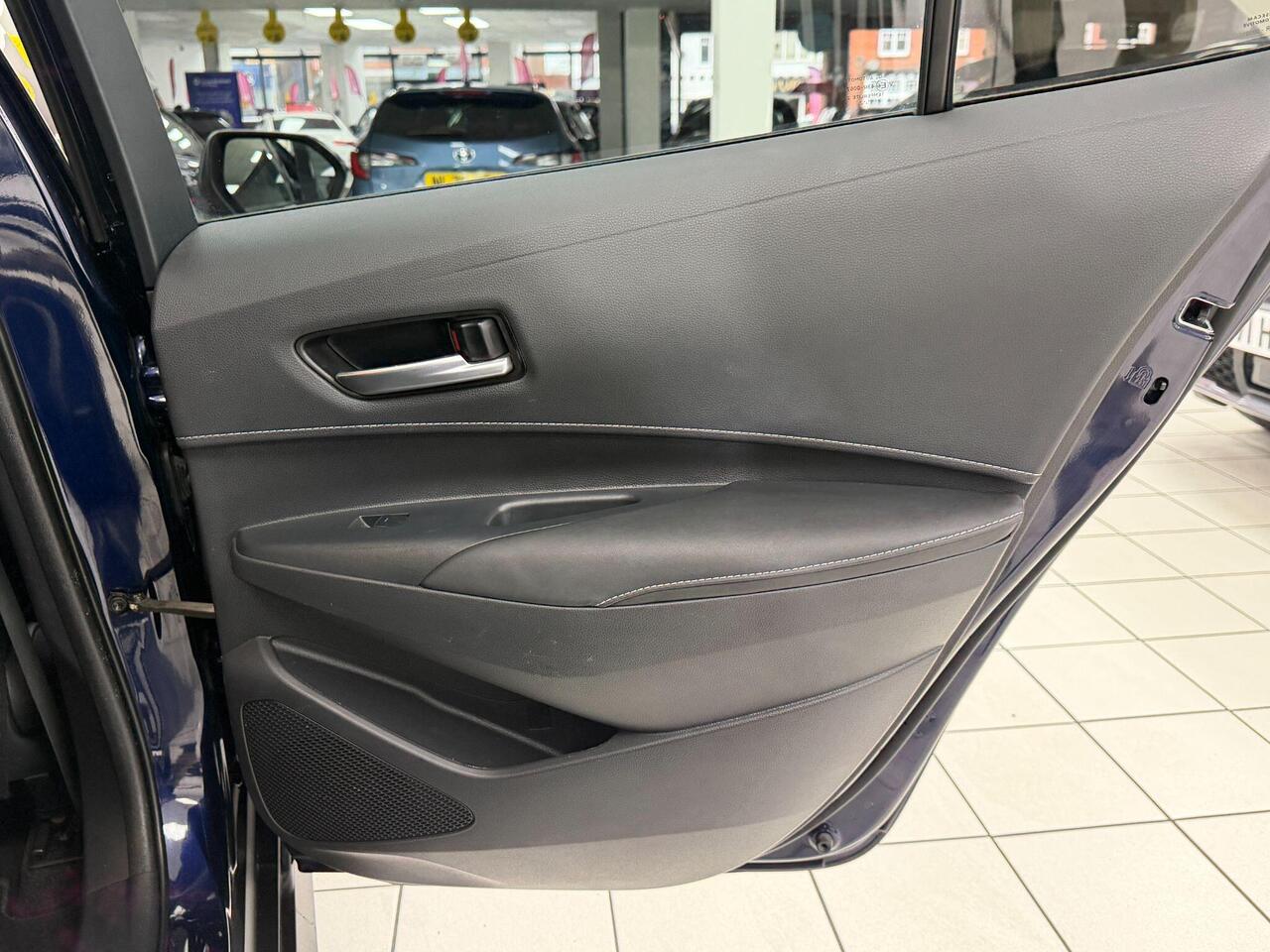 Used Toyota Corolla 2023 for sale - 77743933: Photo 33