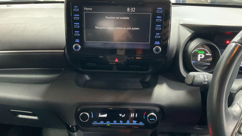 Used Toyota Yaris 2023 for sale - 77279490: Photo 13