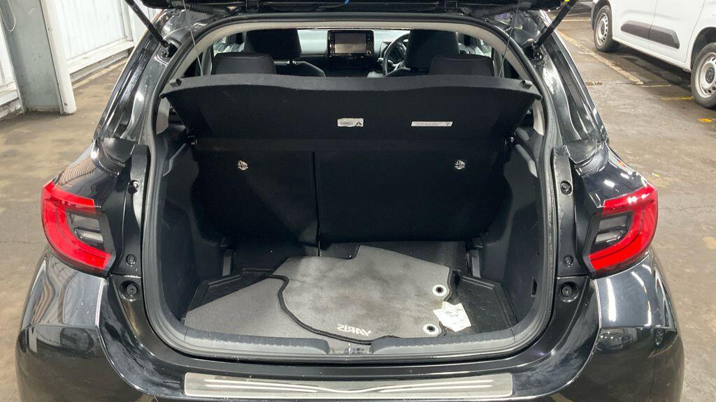 Used Toyota Yaris 2023 for sale - 77279490: Photo 17