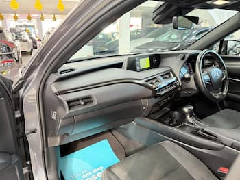 Used Lexus UX 2019 for sale - 79768115: Photo