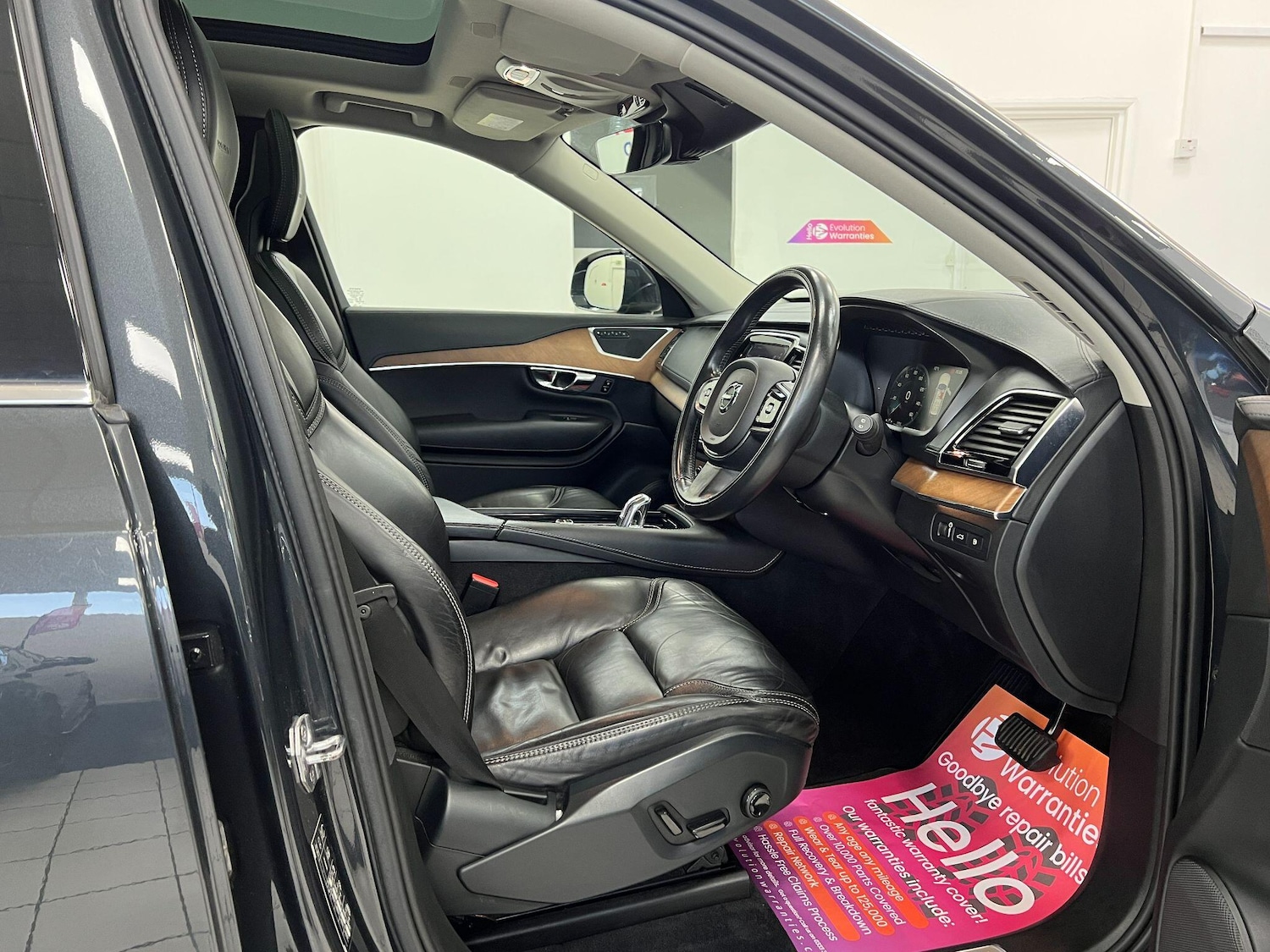 Used Volvo XC90 2016 for sale - 77015916: Photo 3