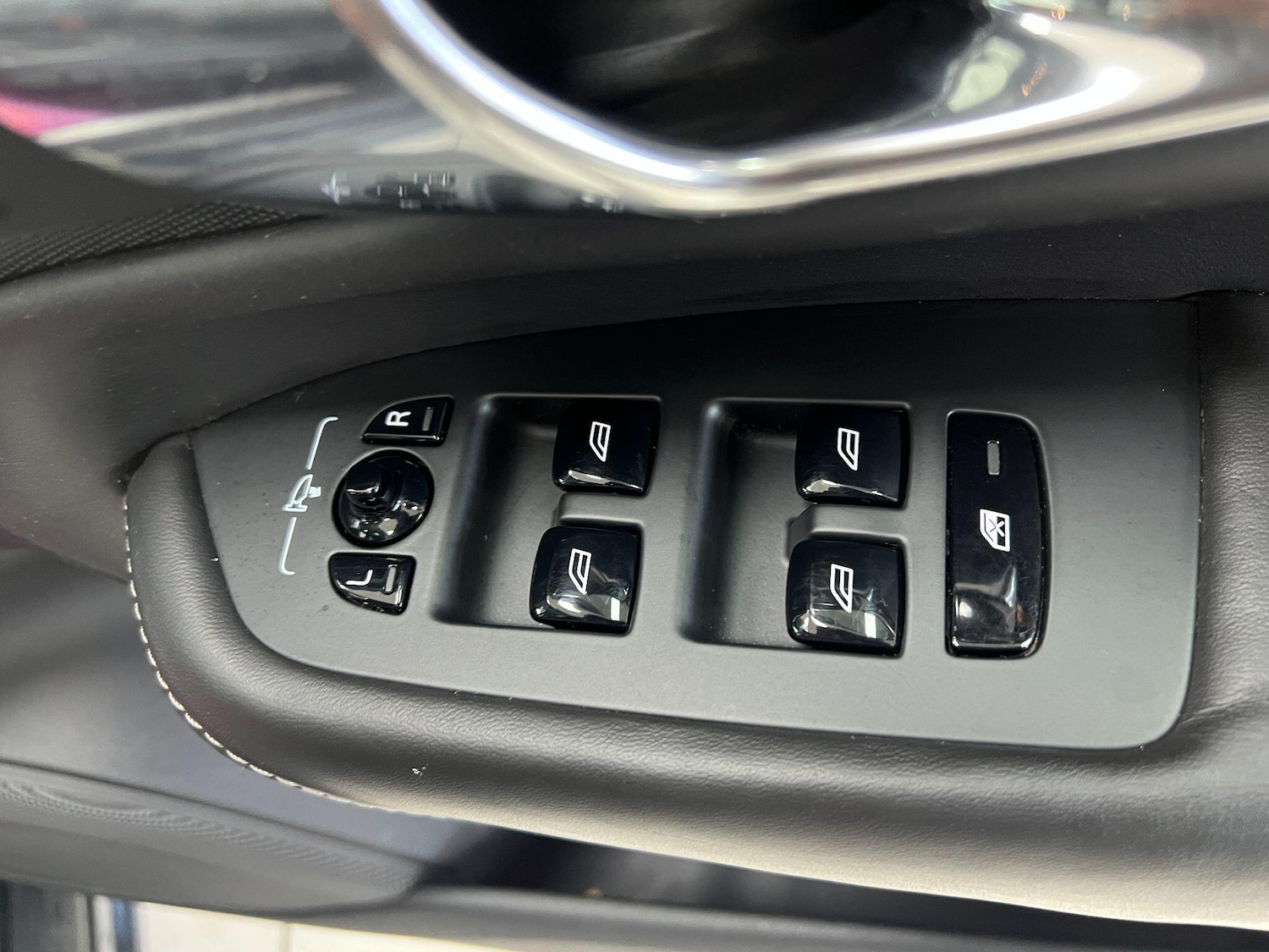 Used Volvo XC90 2016 for sale - 77015916: Photo 30