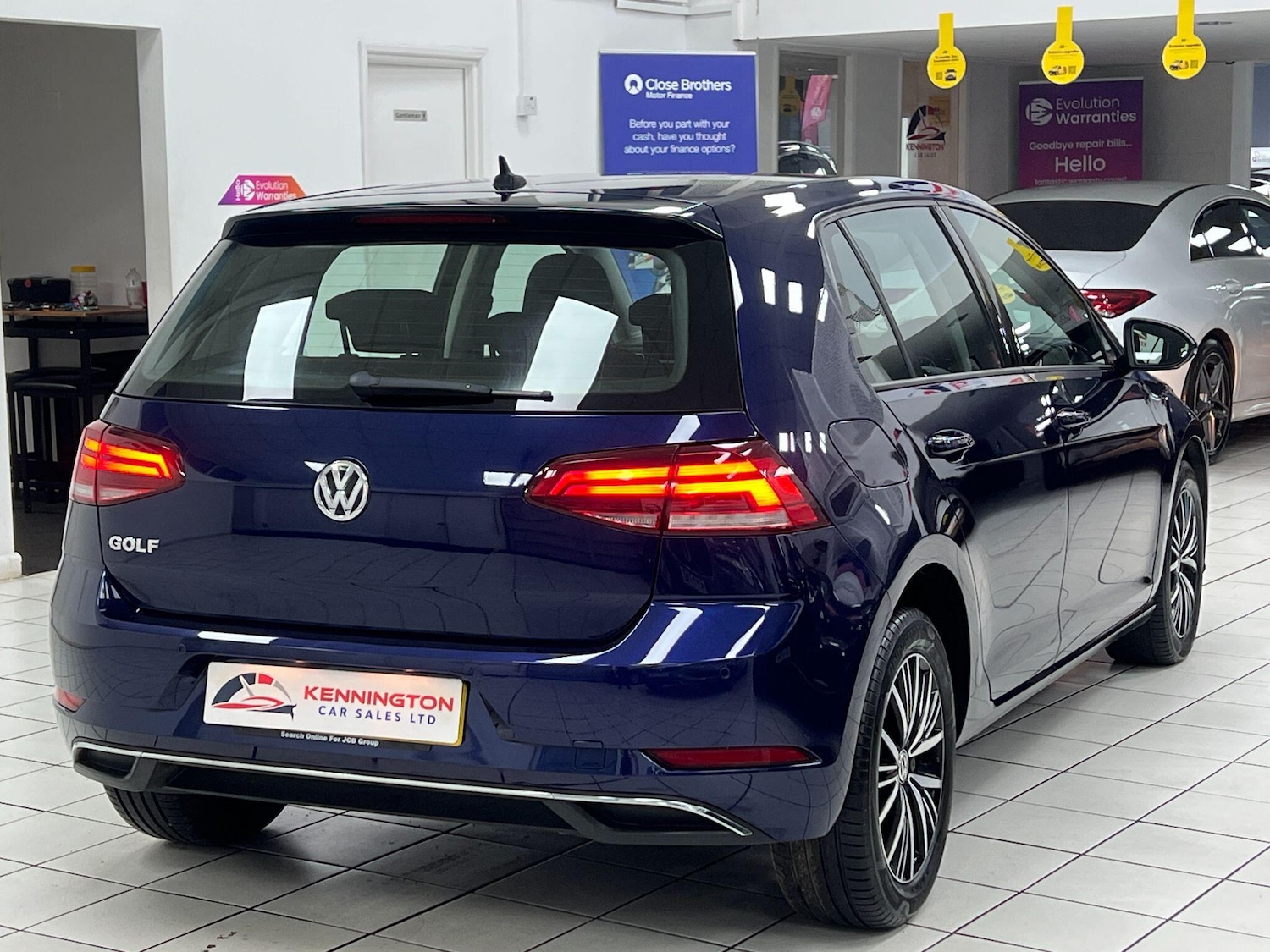 Used Volkswagen Golf 2018 for sale - 77040838: Photo 18