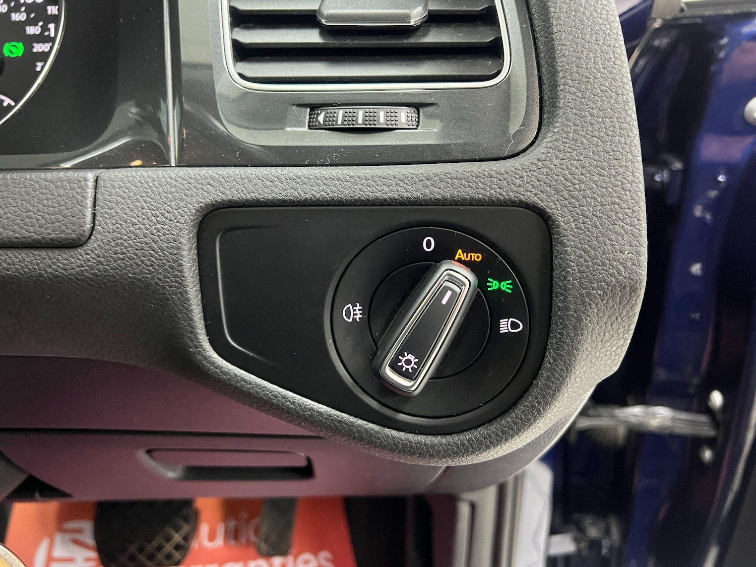 Used Volkswagen Golf 2018 for sale - 77040838: Photo 27