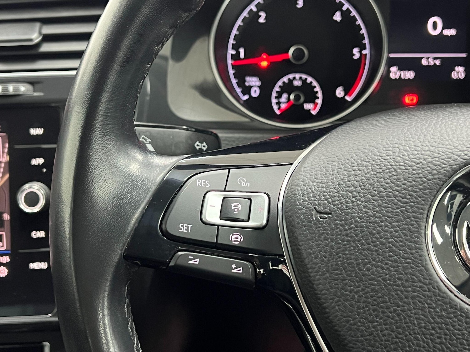 Used Volkswagen Golf 2018 for sale - 77040838: Photo 30