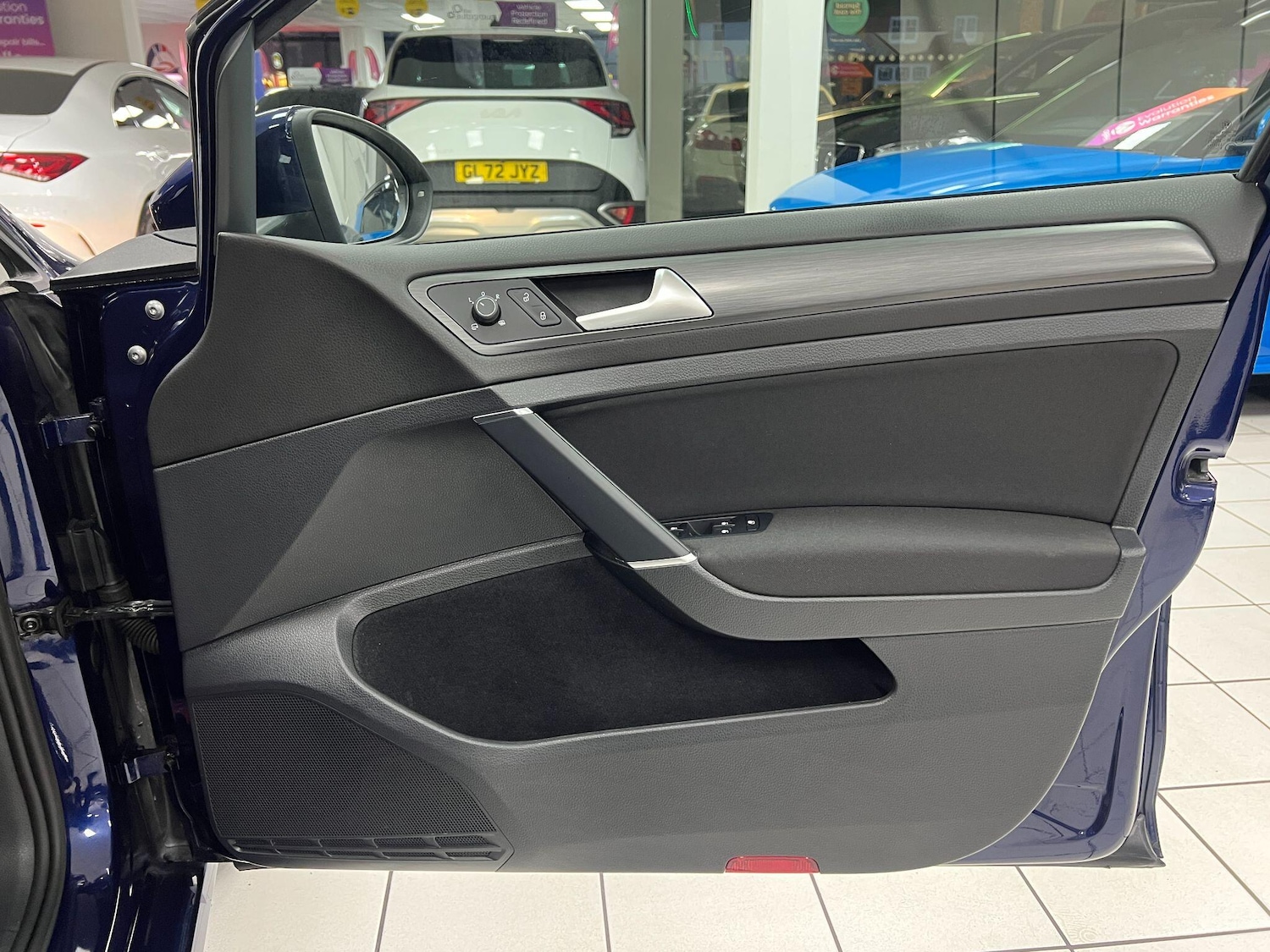 Used Volkswagen Golf 2018 for sale - 77040838: Photo 39