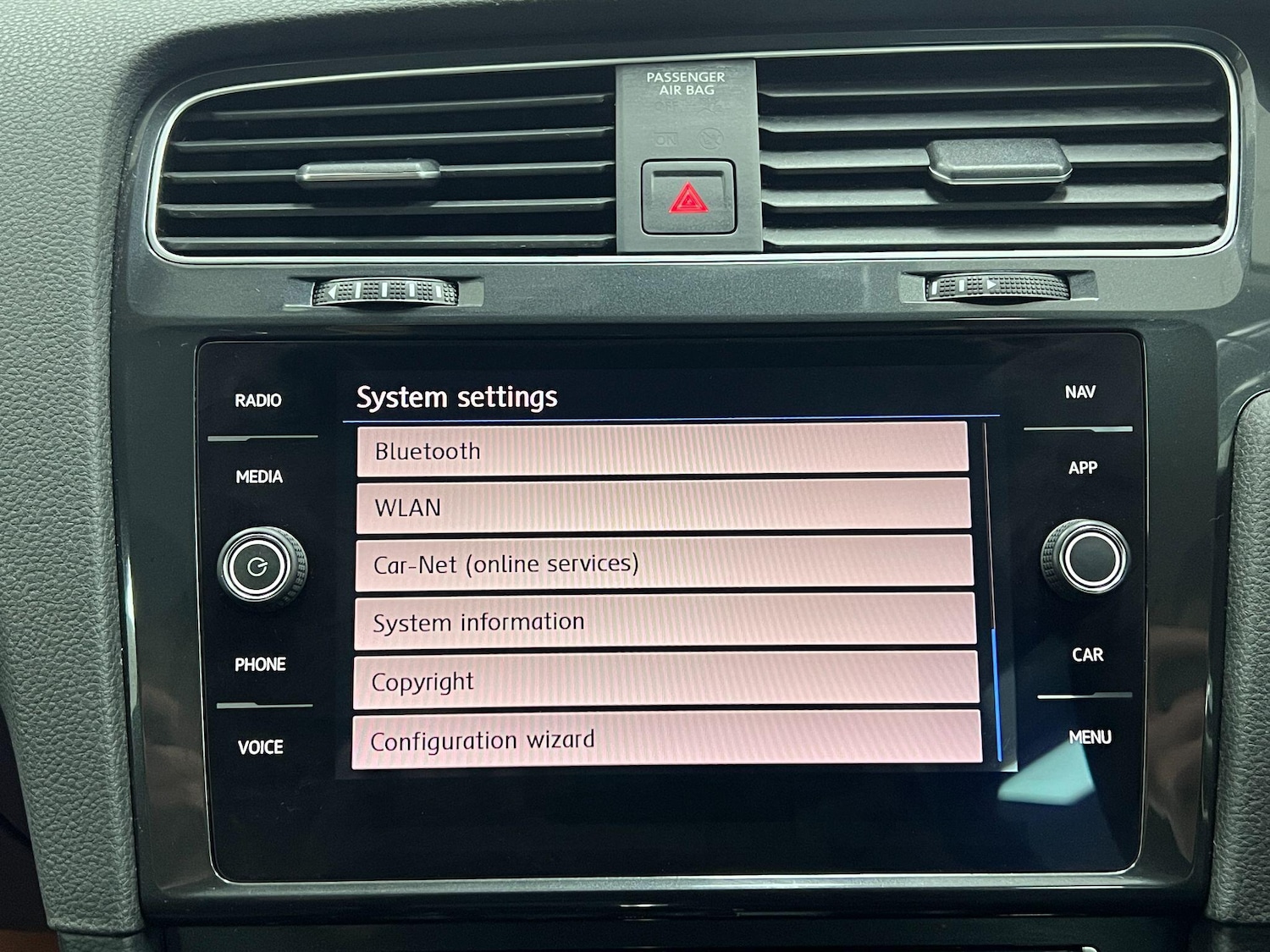 Used Volkswagen Golf 2018 for sale - 77040838: Photo 60