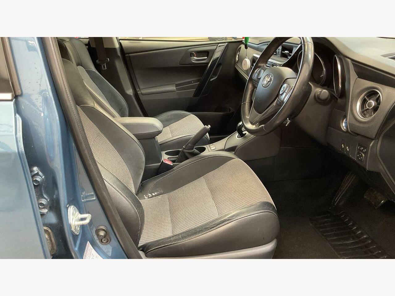 Used Toyota Auris 2017 for sale - 78035657: Photo 13