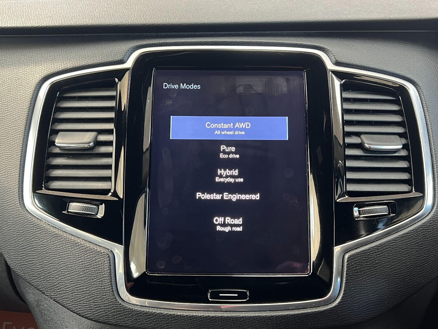 Used Volvo XC90 2017 for sale - 76899405: Photo 82