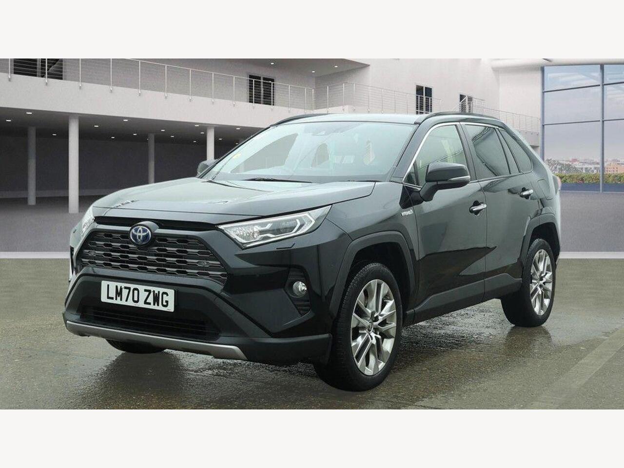 Used Toyota RAV4 2021 for sale - 77743909: Photo 3