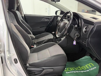 Used Toyota Auris 2017 for sale - 78246503: Photo