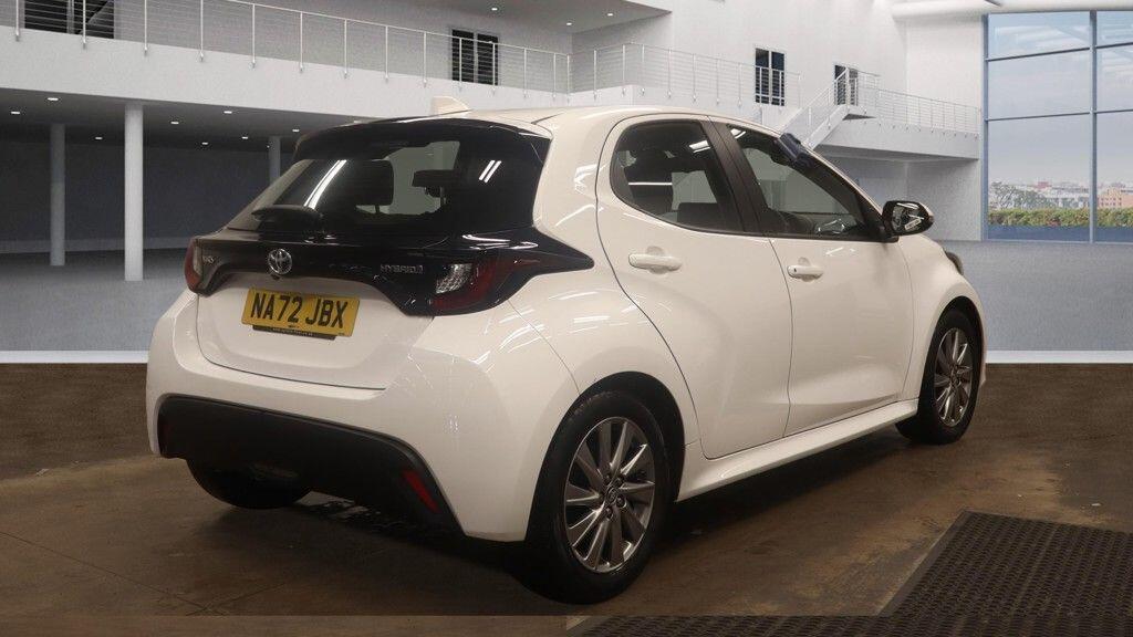 Used Toyota Yaris 2022 for sale - 77387387: Photo 10