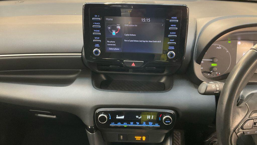 Used Toyota Yaris 2022 for sale - 77387387: Photo 16