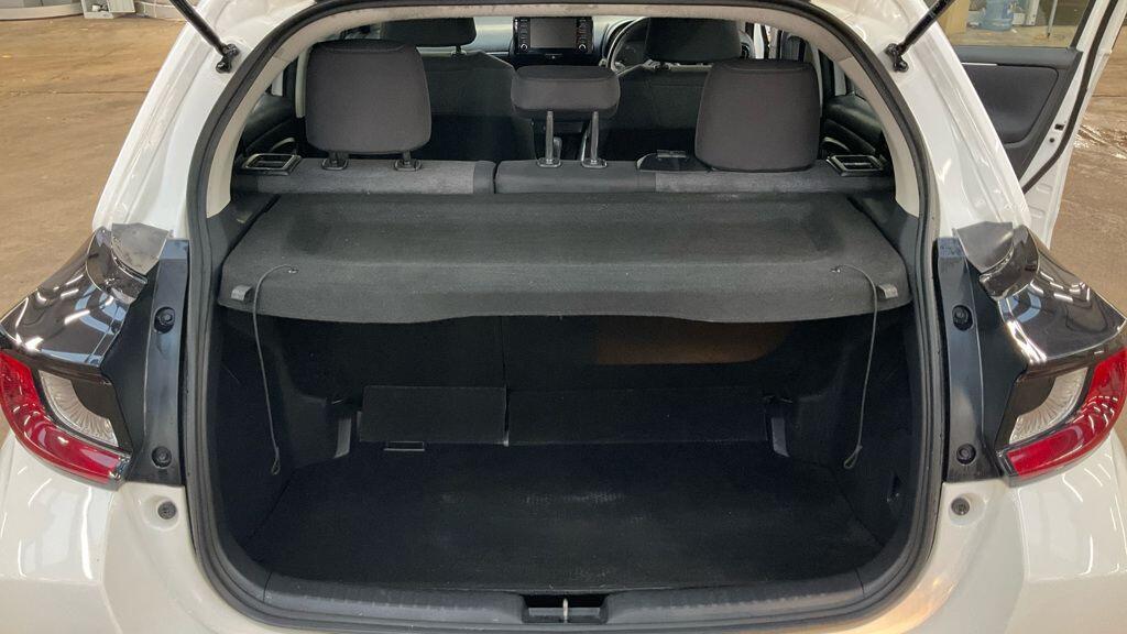 Used Toyota Yaris 2022 for sale - 77387387: Photo 19