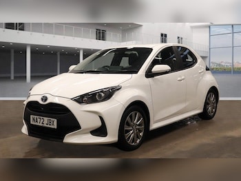 Used Toyota Yaris 2022 for sale - 77387387: Photo