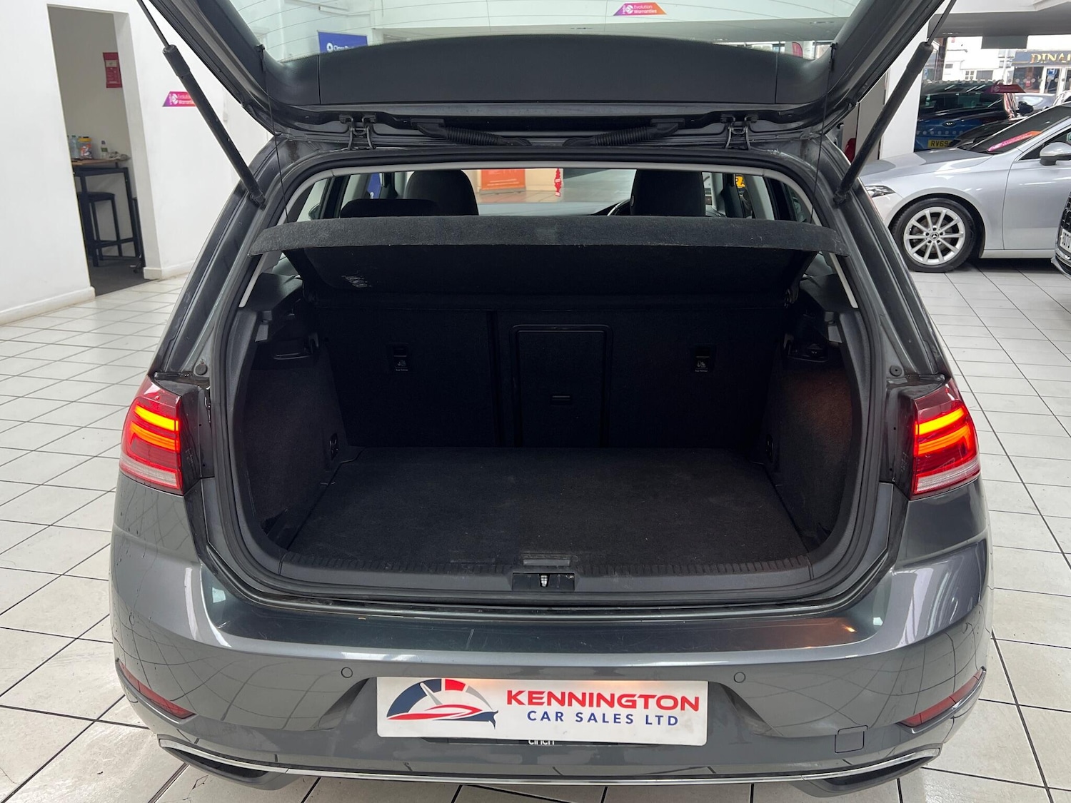 Used Volkswagen Golf 2017 for sale - 76898968: Photo 25