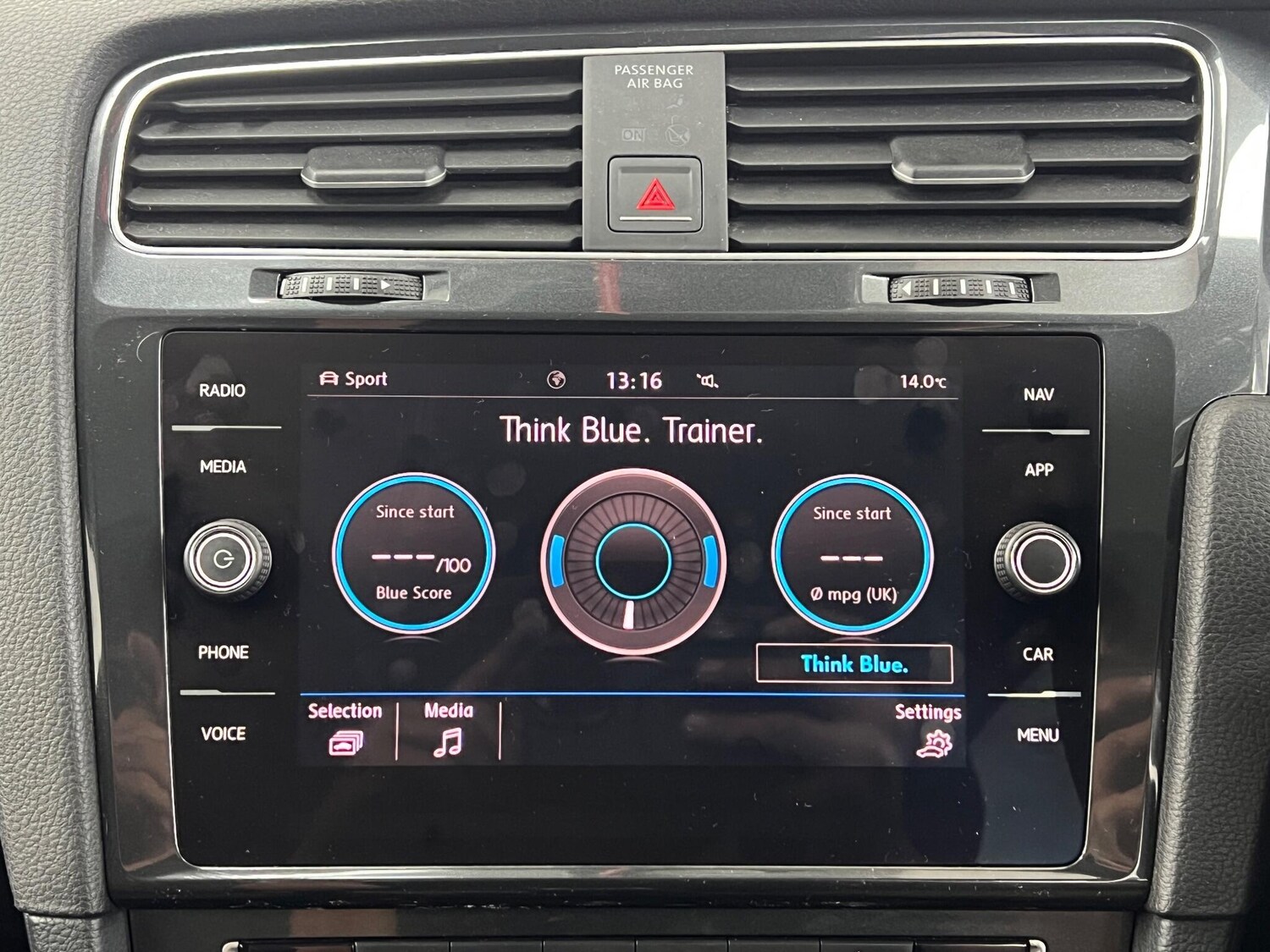 Used Volkswagen Golf 2017 for sale - 76898968: Photo 50