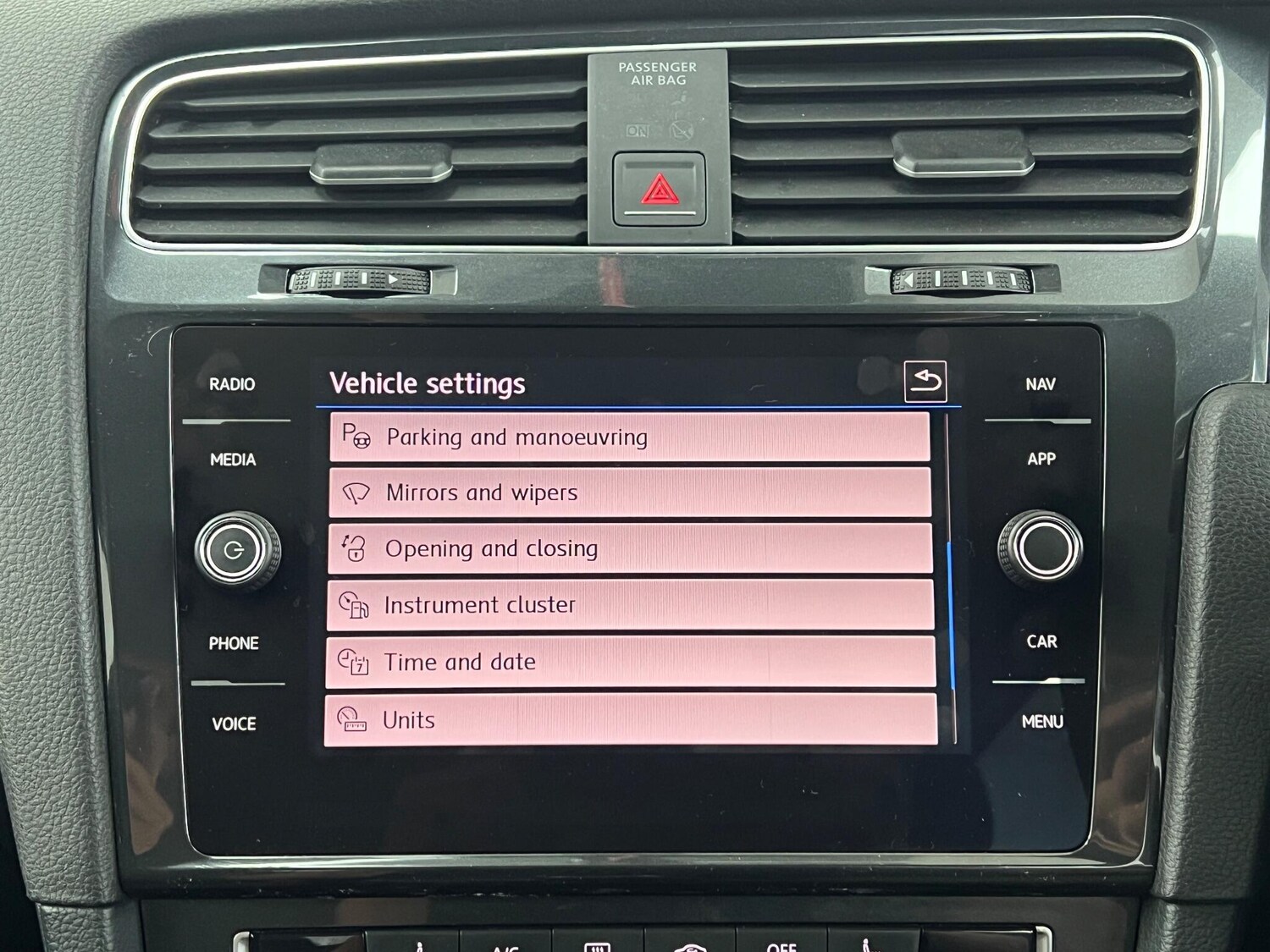 Used Volkswagen Golf 2017 for sale - 76898968: Photo 53