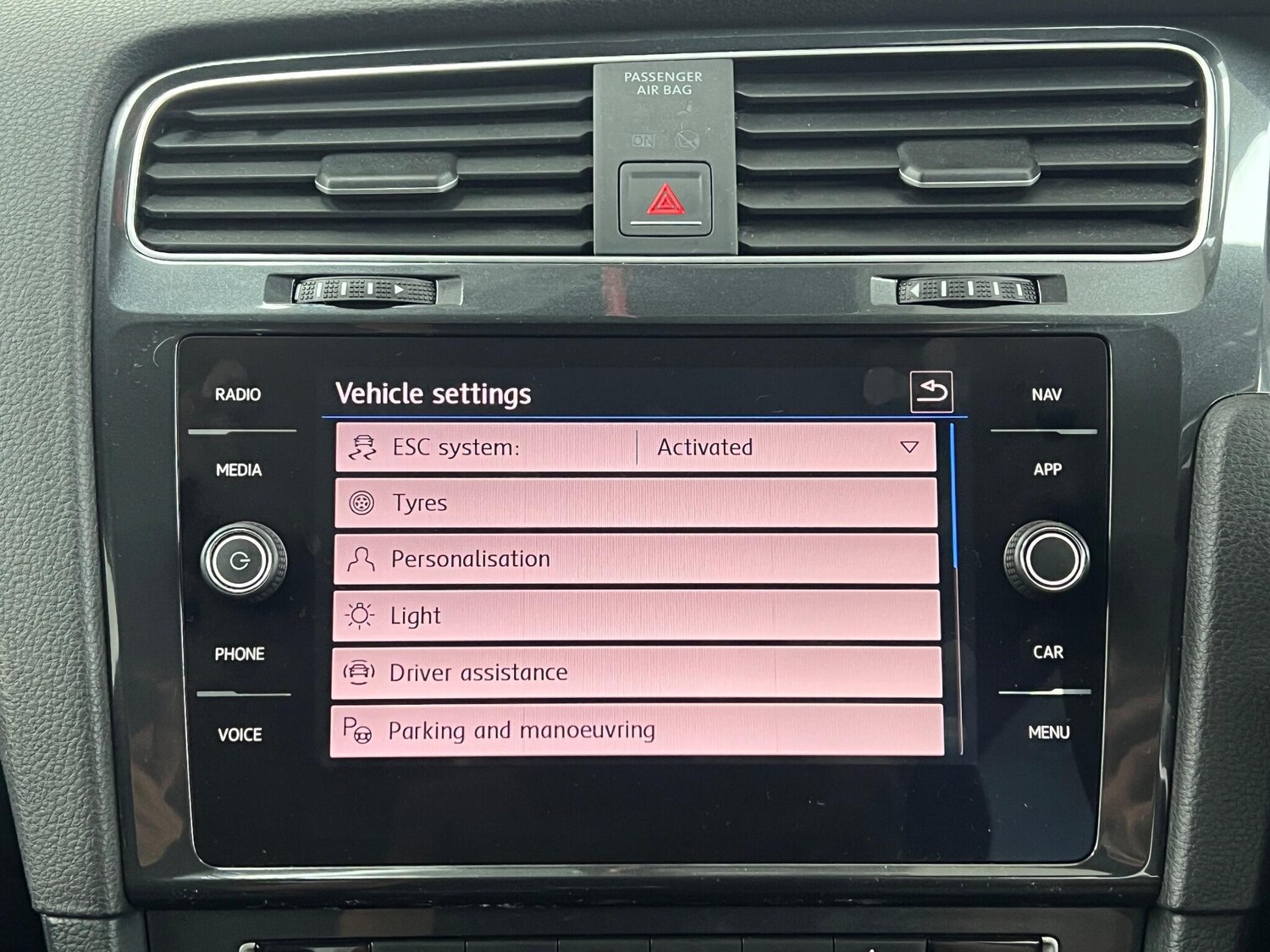 Used Volkswagen Golf 2017 for sale - 76898968: Photo 55