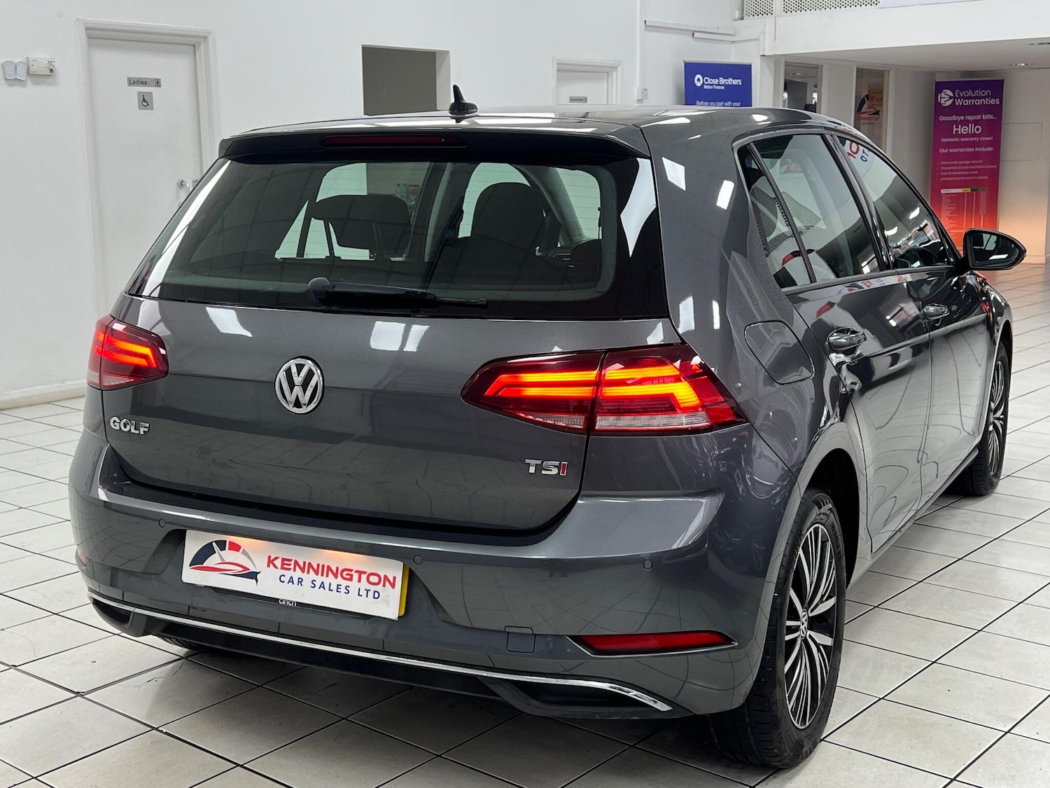 Used Volkswagen Golf 2017 for sale - 76898968: Photo 7