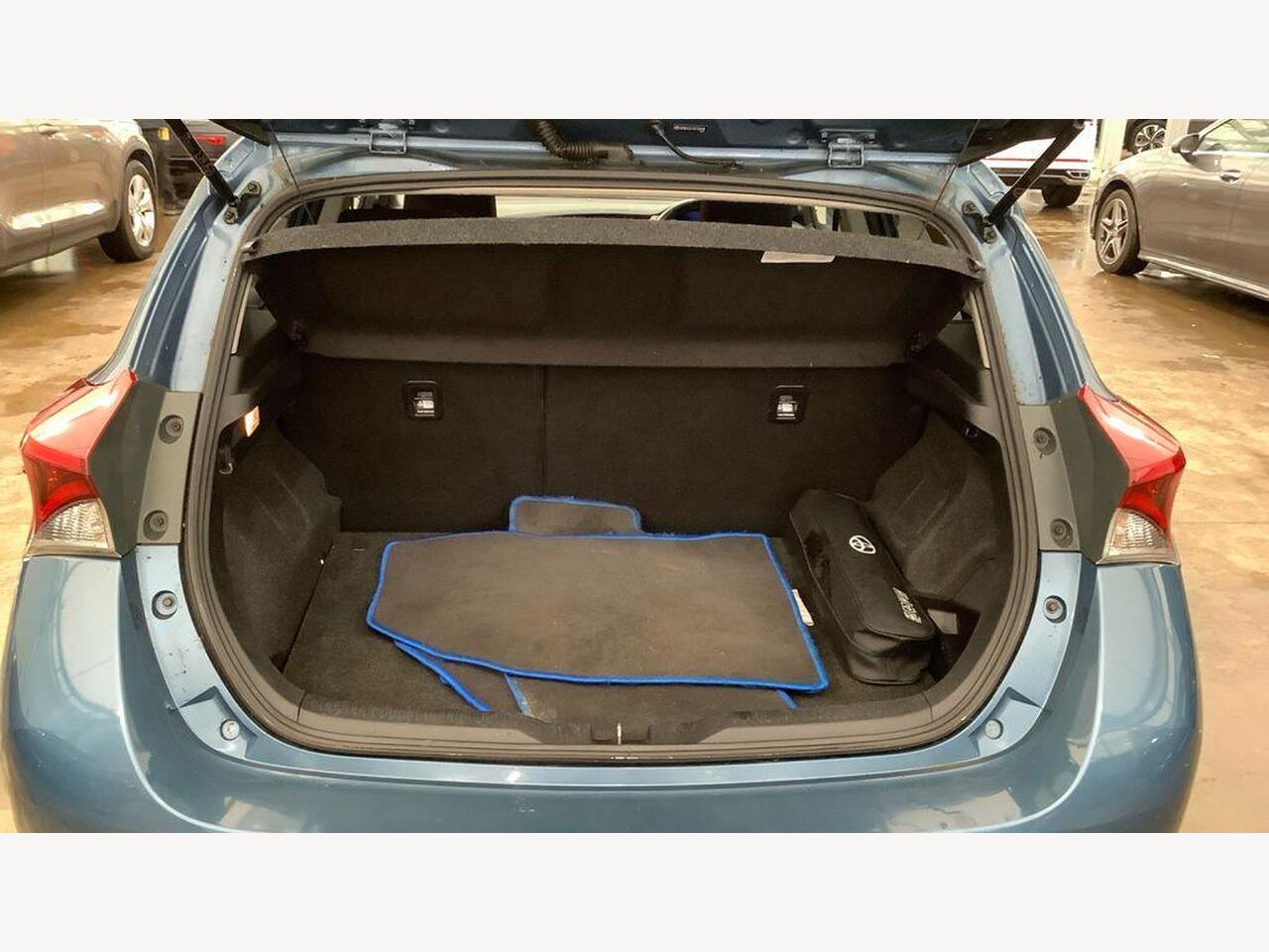 Used Toyota Auris 2015 for sale - 77743855: Photo 24