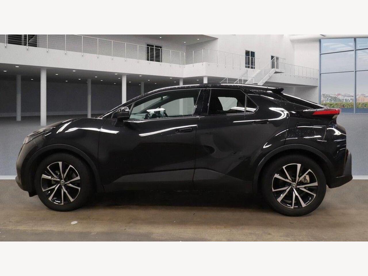 Used Toyota C-HR 2024 for sale - 77743888: Photo 12