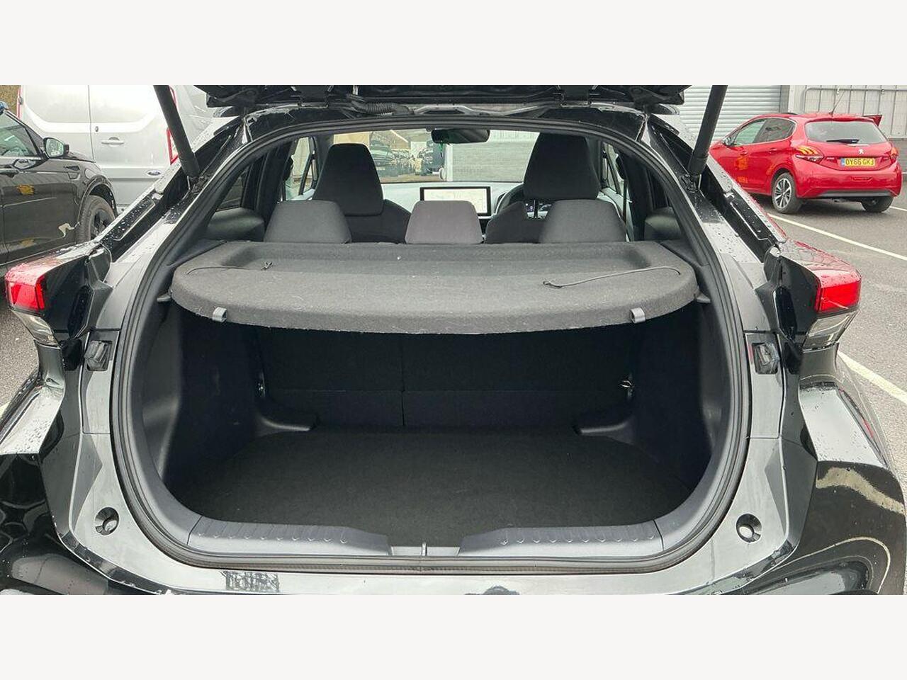 Used Toyota C-HR 2024 for sale - 77743888: Photo 25