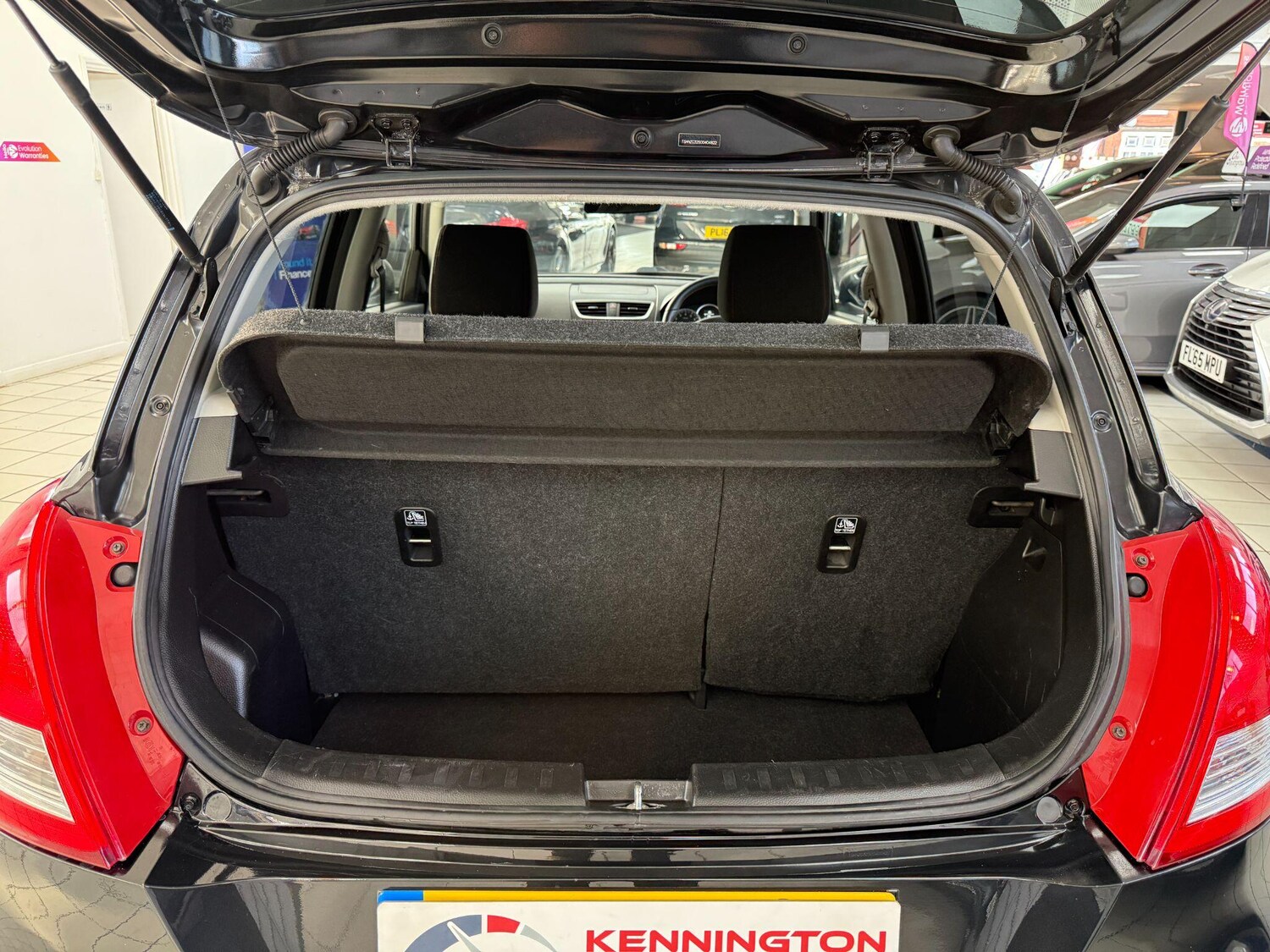 Used Suzuki Swift 2014 for sale - 76898318: Photo 48