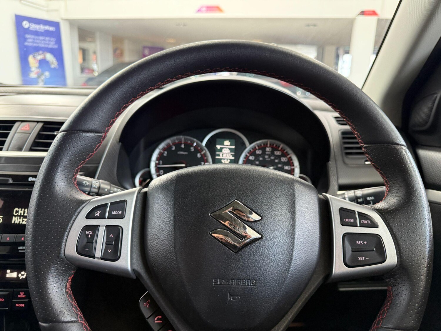 Used Suzuki Swift 2014 for sale - 76898318: Photo 53