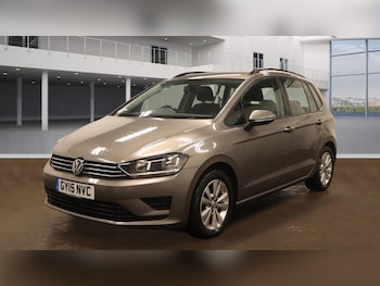 Used Volkswagen Golf SV 2015 for sale - 76898355: Photo