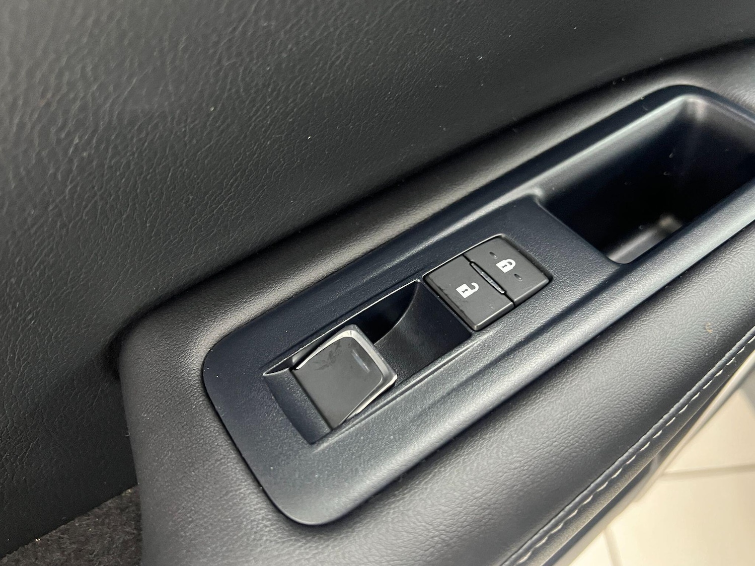 Used Lexus RX 2017 for sale - 76898409: Photo 24