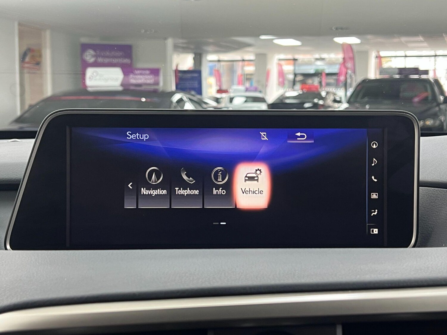 Used Lexus RX 2017 for sale - 76898409: Photo 64