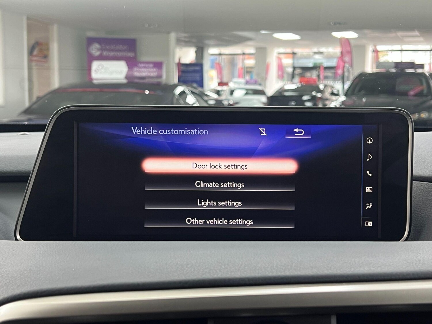 Used Lexus RX 2017 for sale - 76898409: Photo 67