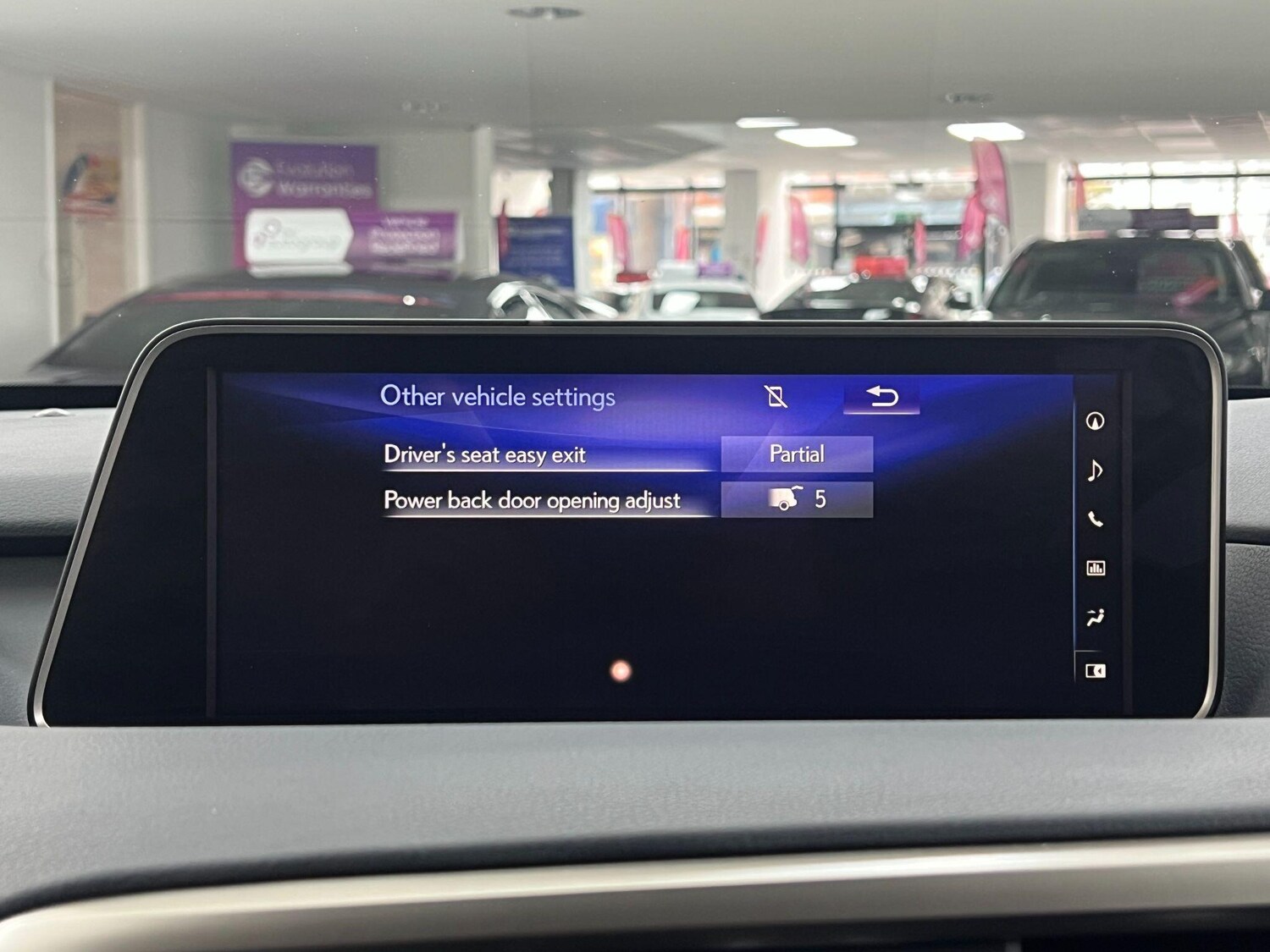 Used Lexus RX 2017 for sale - 76898409: Photo 71