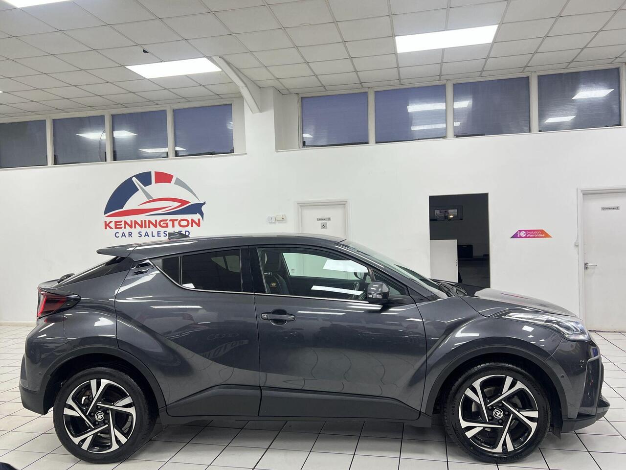 Used Toyota C-HR 2023 for sale - 77743894: Photo 17