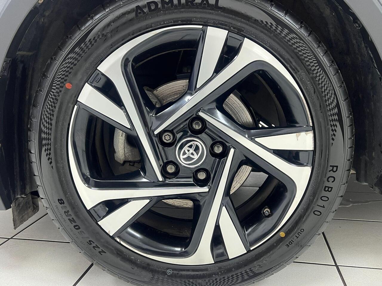 Used Toyota C-HR 2023 for sale - 77743894: Photo 40