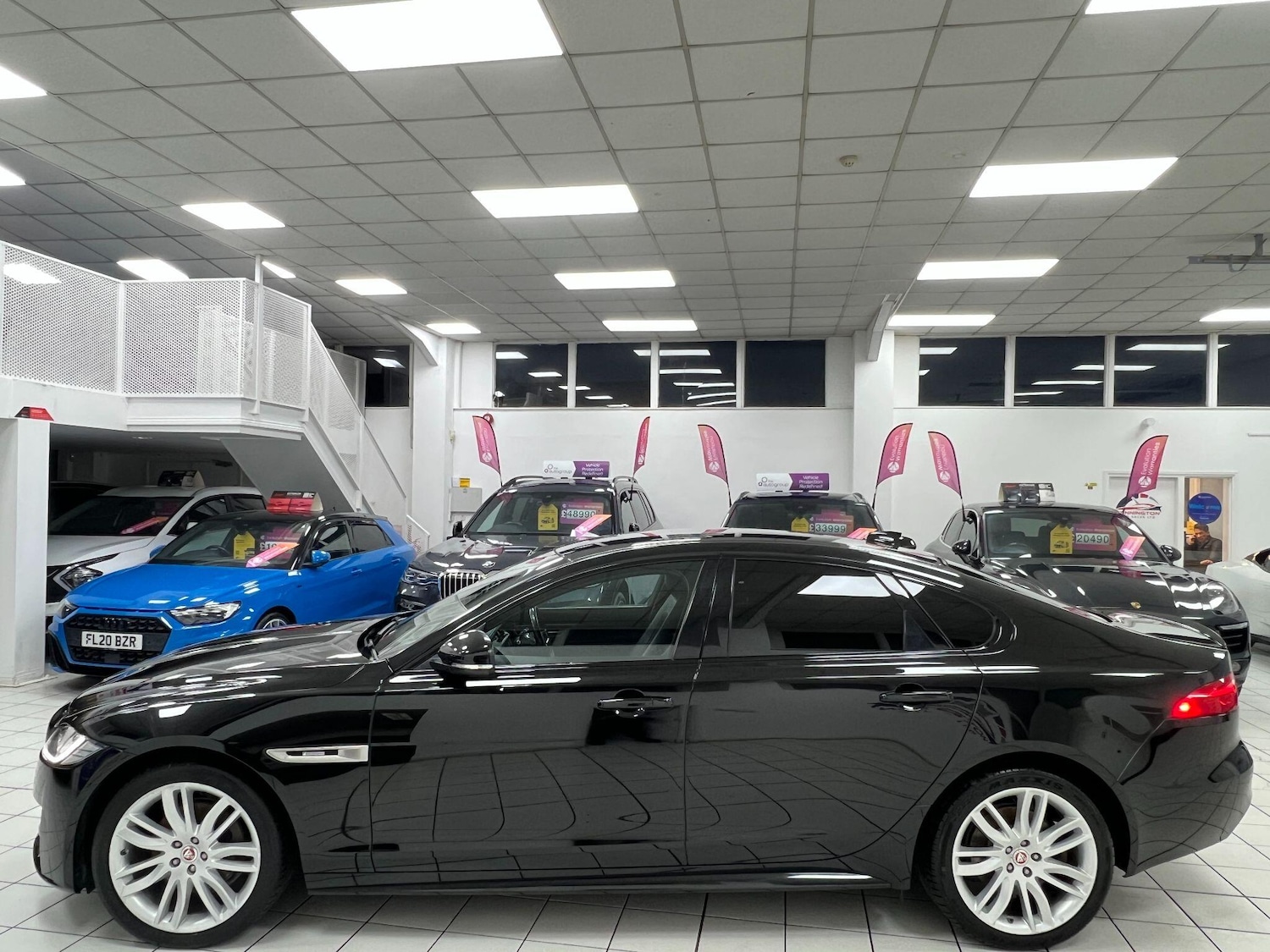 Used Jaguar XF 2017 for sale - 76898963: Photo 12