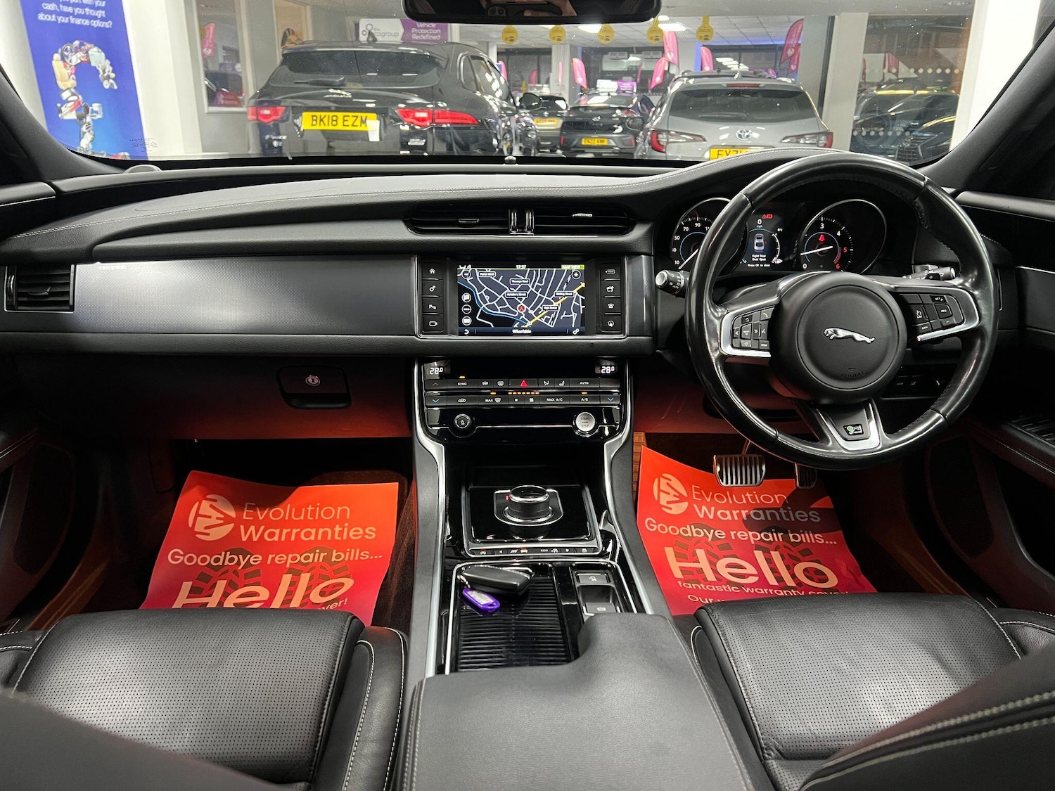 Used Jaguar XF 2017 for sale - 76898963: Photo 2