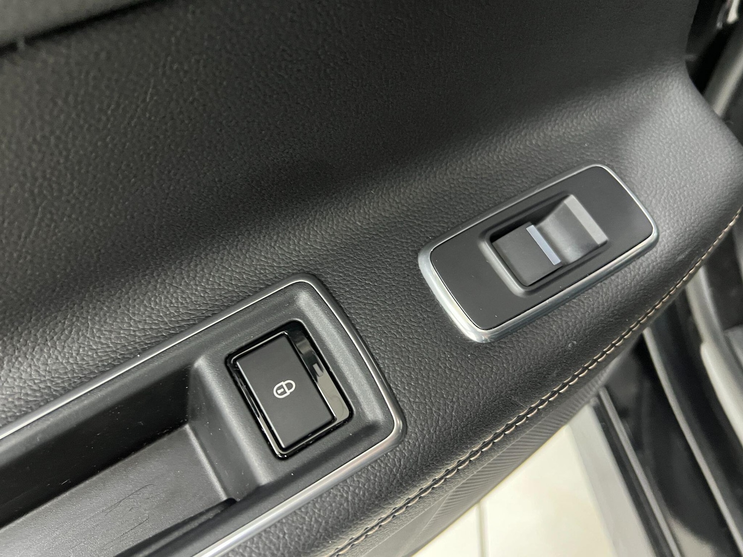 Used Jaguar XF 2017 for sale - 76898963: Photo 22