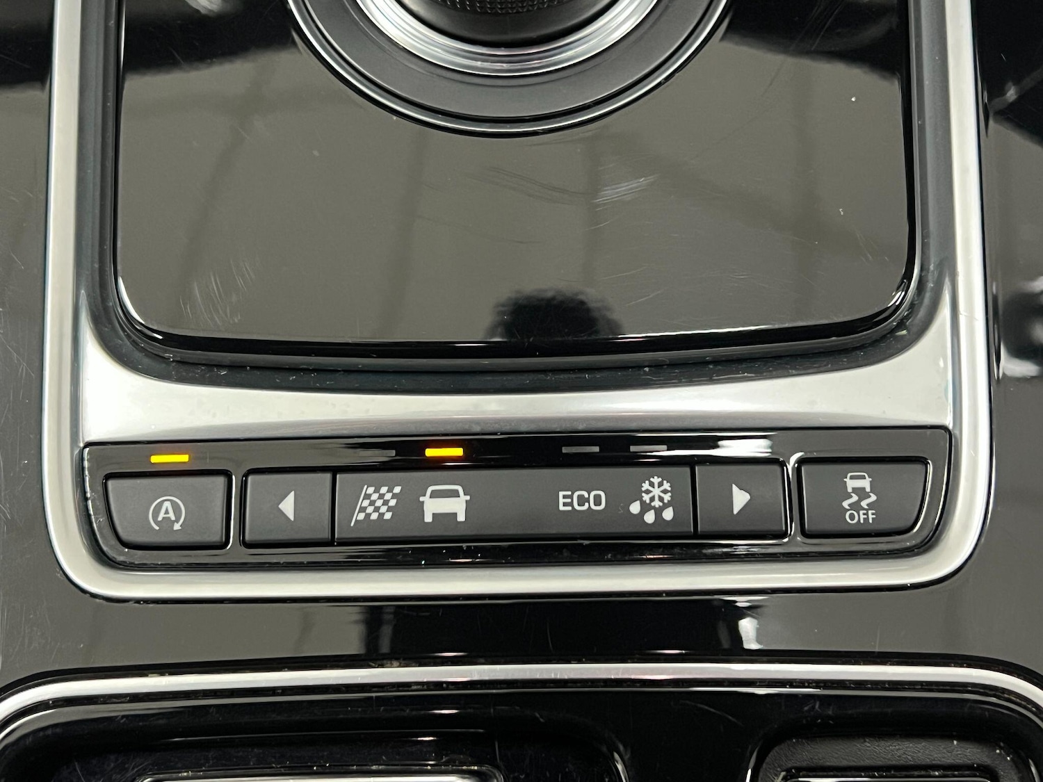 Used Jaguar XF 2017 for sale - 76898963: Photo 29