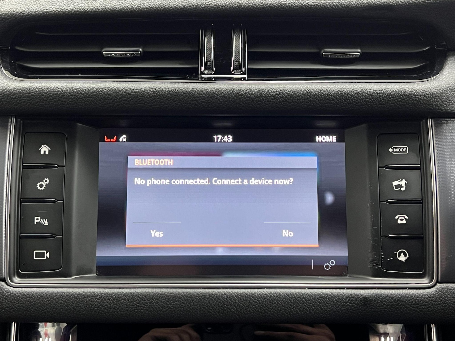 Used Jaguar XF 2017 for sale - 76898963: Photo 45